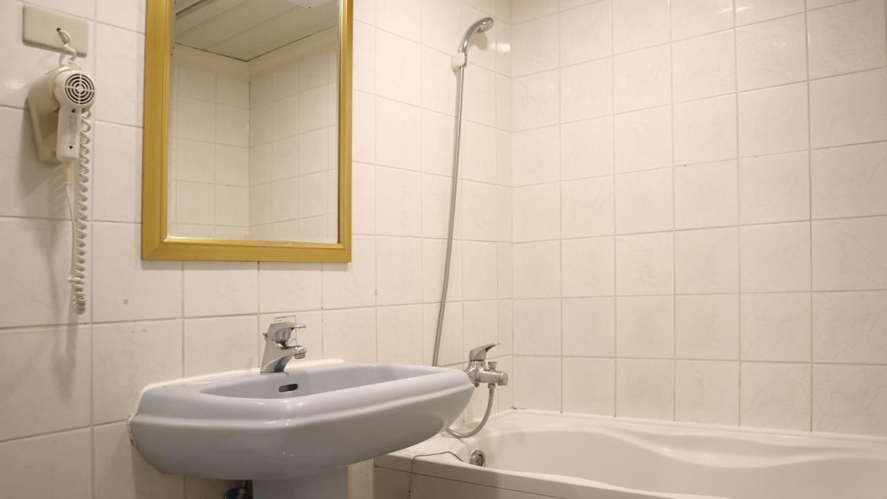 ホテル ホ フォン ビジネス ステイ 豊原区 エクステリア 写真