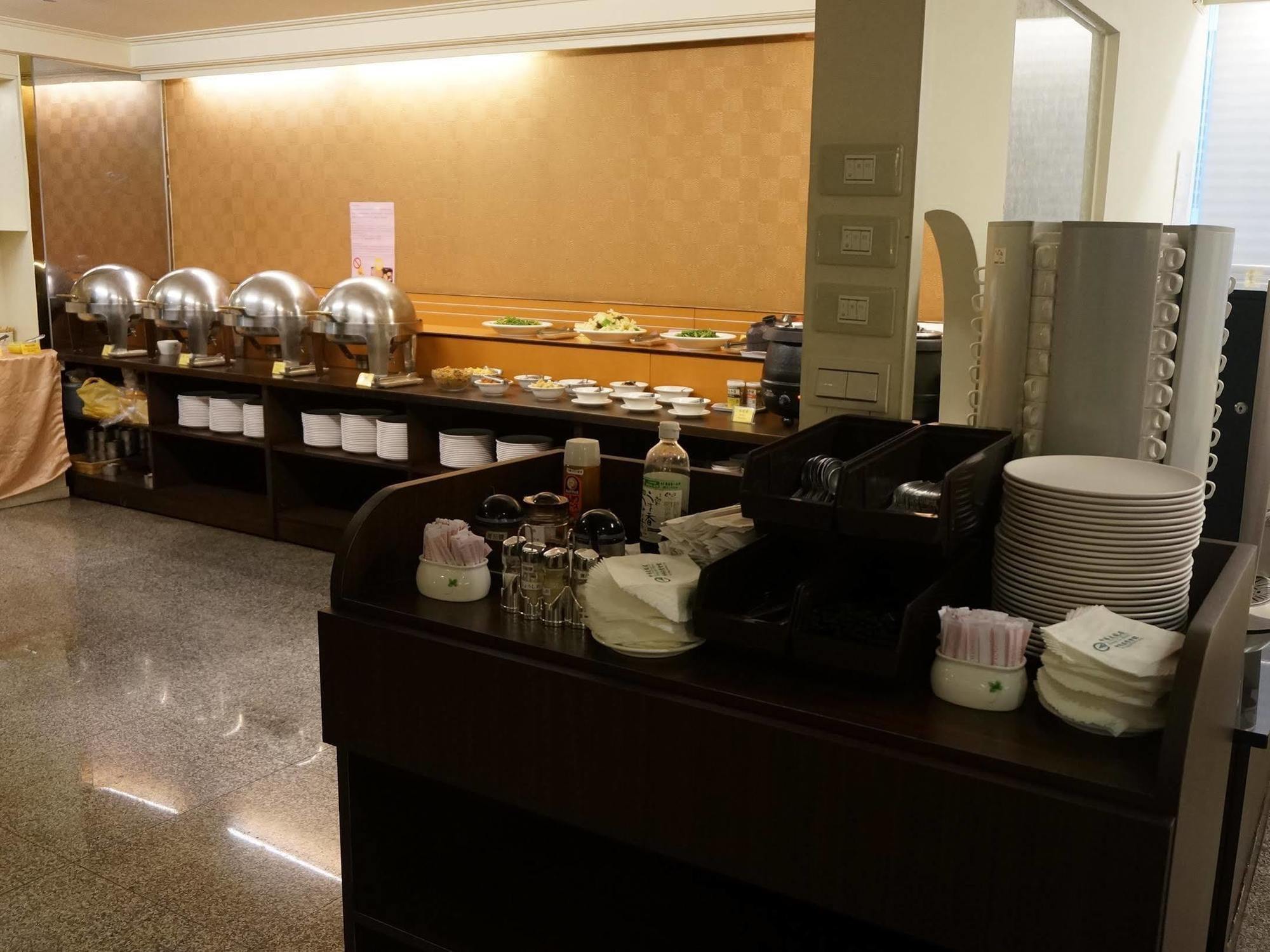 ホテル ホ フォン ビジネス ステイ 豊原区 エクステリア 写真